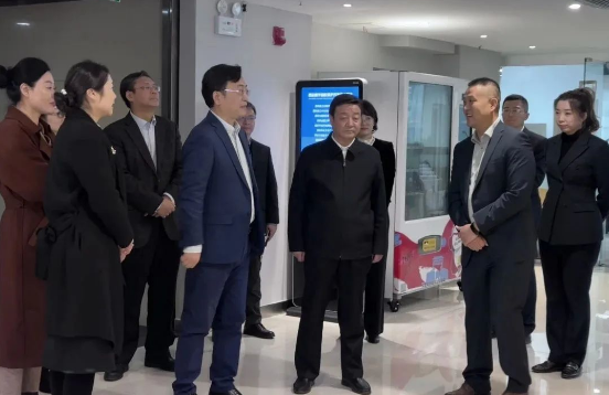 國家知識產(chǎn)權(quán)局副局長李眈陸一行蒞臨可視可覺公司調(diào)研指導(dǎo)知識產(chǎn)權(quán)相關(guān)工作